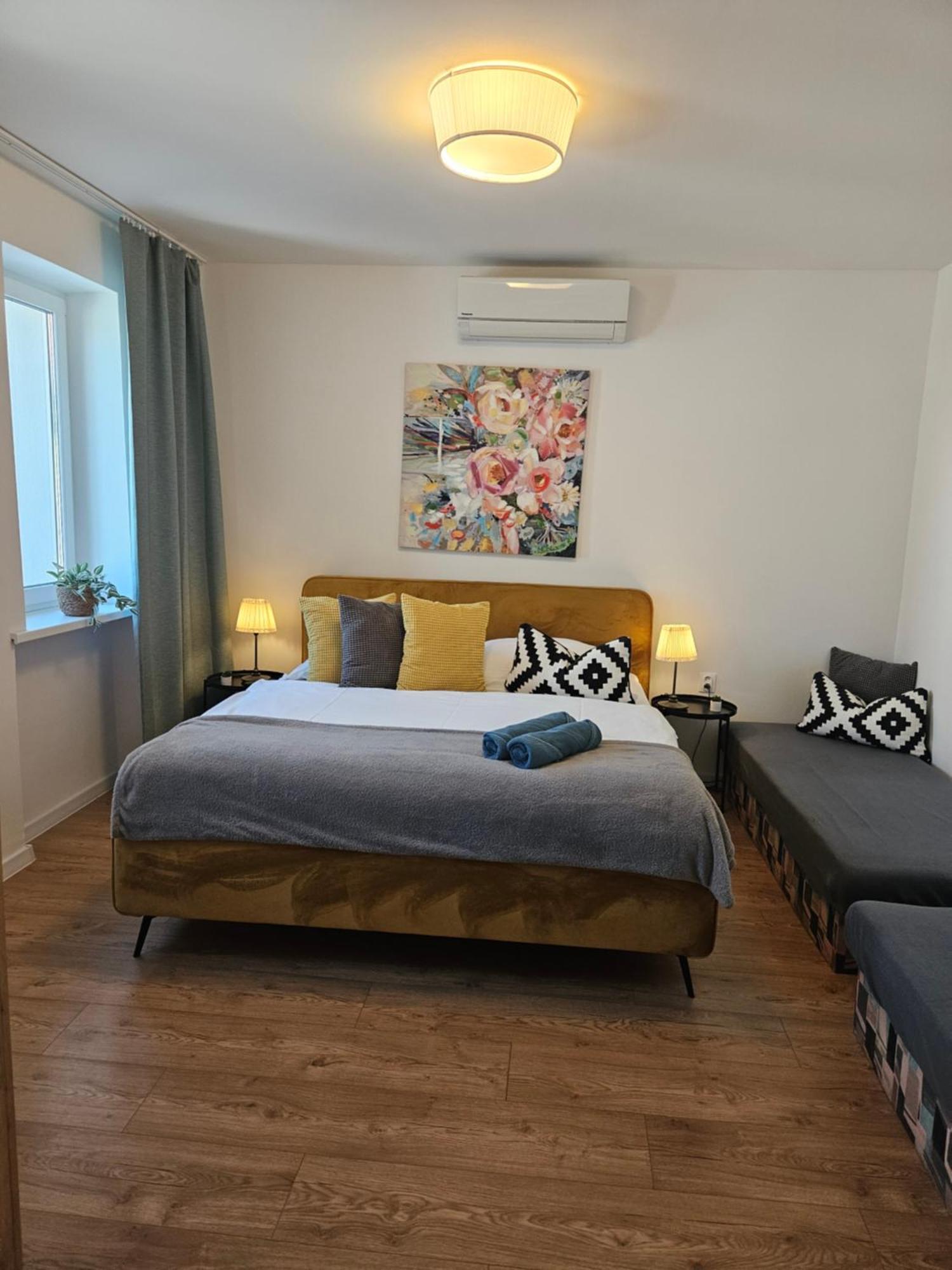 Apartmany Centro & Jacuzzi Piest'any Exterior photo